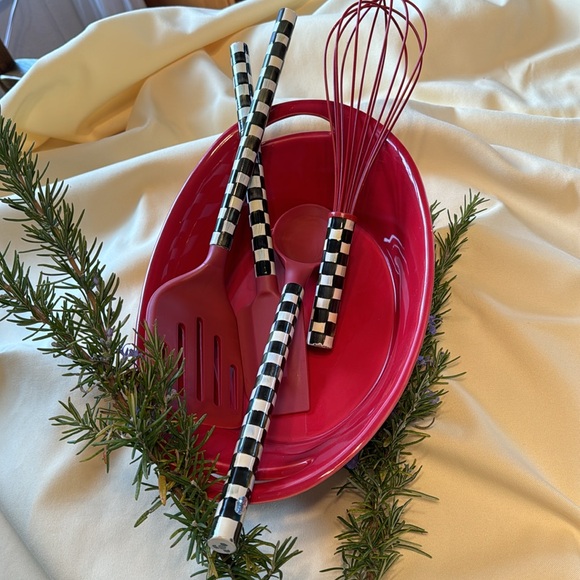 MacKenzie-Childs Courtly Check 4 pc. Utensil Set - Picture 3 of 11